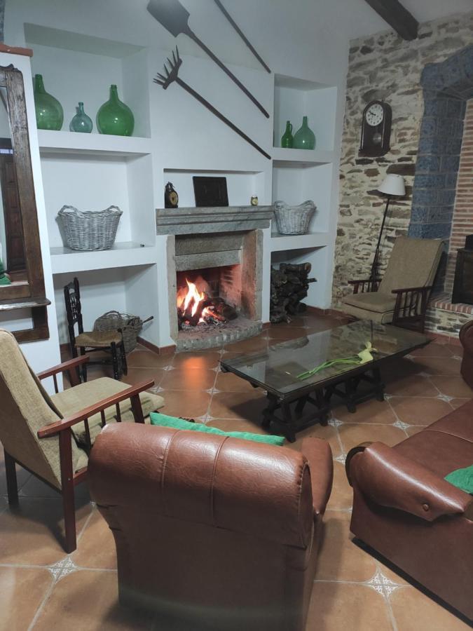 Casa Rural La Carriona Segura de León 외부 사진